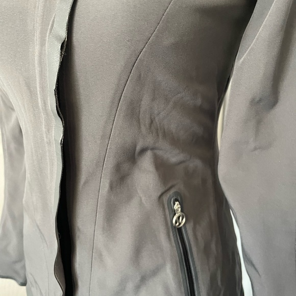 Lululemon Harmony soft shell jacket in grey size 4 - Picture 5 of 8